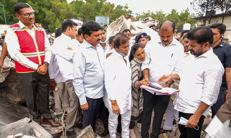 தெலுங்கானாவில் ரசாயன தொழிற்சாலையில் நேற்று ஏற்பட்ட... ... இன்றைய முக்கிய செய்திகள்.. சில வரிகளில் 01-07-2025 தெலுங்கானாவில் ரசாயன தொழிற்சாலையில் நேற்று ஏற்பட்ட... ... இன்றைய முக்கிய செய்திகள்.. சில வரிகளில் 01-07-2025