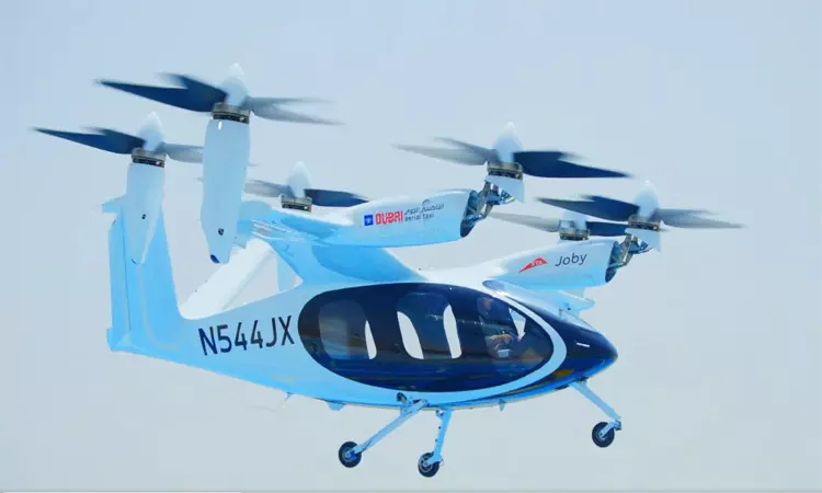 துபாயில் பறக்கும் டாக்சி சோதனை ஓட்டம் வெற்றி: 322 கி.மீ. வேகத்தில் செல்லும்