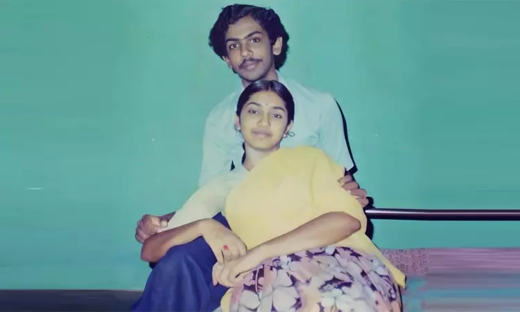 இந்த படத்தில் இருப்பவர்களில் ஒருவர் அமைச்சர், இன்னொருவர் எம்.பி. - யார் தெரிகிறதா..? இந்த படத்தில் இருப்பவர்களில் ஒருவர் அமைச்சர், இன்னொருவர் எம்.பி. - யார் தெரிகிறதா..?