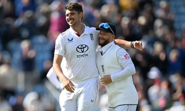 2வது டெஸ்ட்: டாஸ் வென்ற இங்கிலாந்து பந்துவீச்சு தேர்வு