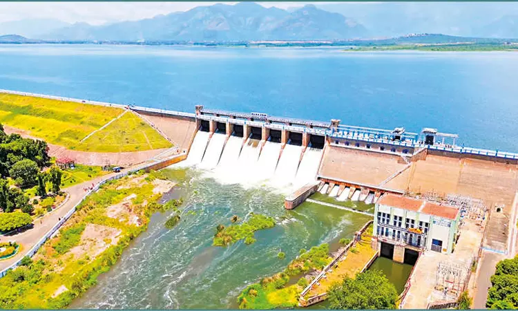 வைகை அணையில் தண்ணீர் திறப்பு நிறுத்தம்