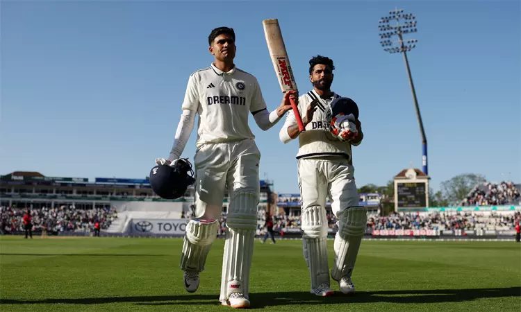 இங்கிலாந்துக்கு எதிராக புதிய சாதனை படைத்த இந்திய கேப்டன் சுப்மன் கில்