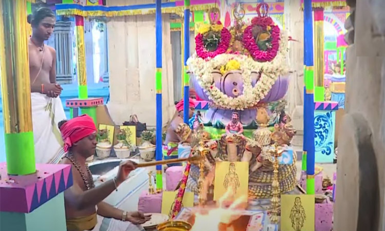 திருச்செந்தூர் கும்பாபிஷேக விழா: 3-வது நாளாக யாகசாலை பூஜை- திரளான பக்தர்கள் பங்கேற்பு