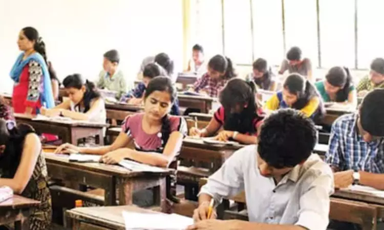 12-ந்தேதி நடக்கிறது: குரூப்-4 பணிக்கான தேர்வை 13.89 லட்சம் பேர் எழுதுகிறார்கள்