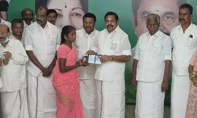 நலிந்த தொழிலாளர்களுக்கு அ.தி.மு.க. சார்பில் நிதி ... ... இன்றைய முக்கிய செய்திகள்.. சில வரிகளில் 04-07-2025