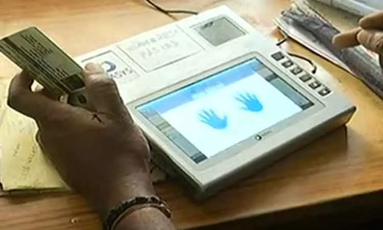 ஜூன் 30-ந்தேதிக்குள் கை விரல் ரேகை பதியாதவர்களின் ரேஷன் கார்டுகள் செல்லாதா? - தமிழக அரசு விளக்கம்