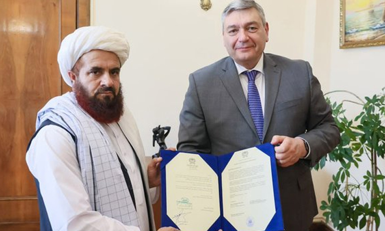 ஆப்கானிஸ்தானின் தலீபான் அரசுக்கு ரஷியா அதிகாரப்பூர்வ அங்கீகாரம்