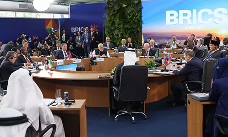 33-வது பருவநிலை மாற்ற மாநாட்டை இந்தியா தலைமையேற்று நடத்தும்: பிரிக்ஸ் கூட்டறிக்கை 33-வது பருவநிலை மாற்ற மாநாட்டை இந்தியா தலைமையேற்று நடத்தும்: பிரிக்ஸ் கூட்டறிக்கை