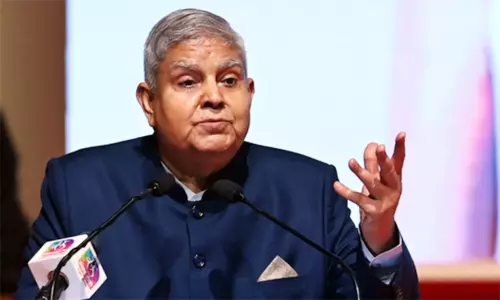 நீதிபதி வீட்டில் பணம் சிக்கிய விவகாரம்: கிரிமினல் வழக்கு பதிவு செய்திருக்க வேண்டும் - ஜகதீப் தன்கர் நீதிபதி வீட்டில் பணம் சிக்கிய விவகாரம்: கிரிமினல் வழக்கு பதிவு செய்திருக்க வேண்டும் - ஜகதீப் தன்கர்