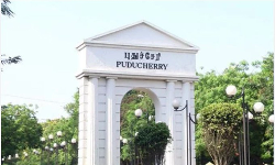 புதுச்சேரியில் தனியார் பள்ளிகளுக்கு நாளை விடுமுறை