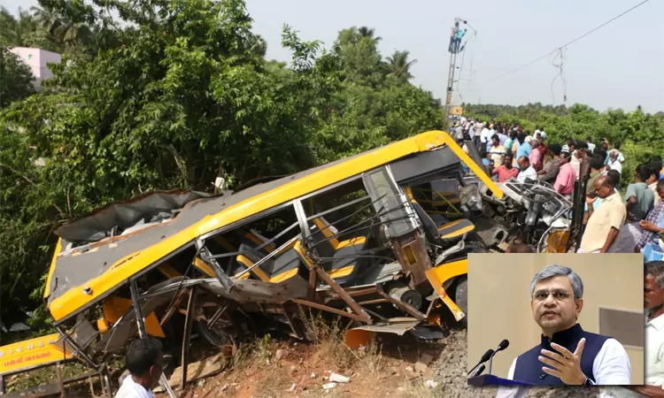 கடலூர்: பள்ளி வேன் விபத்து குறித்து கேட்டறிந்த... ... இன்றைய முக்கிய செய்திகள் சில வரிகளில்.. 08-07-2025 கடலூர்: பள்ளி வேன் விபத்து குறித்து கேட்டறிந்த... ... இன்றைய முக்கிய செய்திகள் சில வரிகளில்.. 08-07-2025