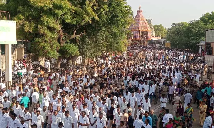 கண்டதேவி சொர்ணமூர்த்தீஸ்வரர் கோவில் தேரோட்டம் கண்டதேவி சொர்ணமூர்த்தீஸ்வரர் கோவில் தேரோட்டம்