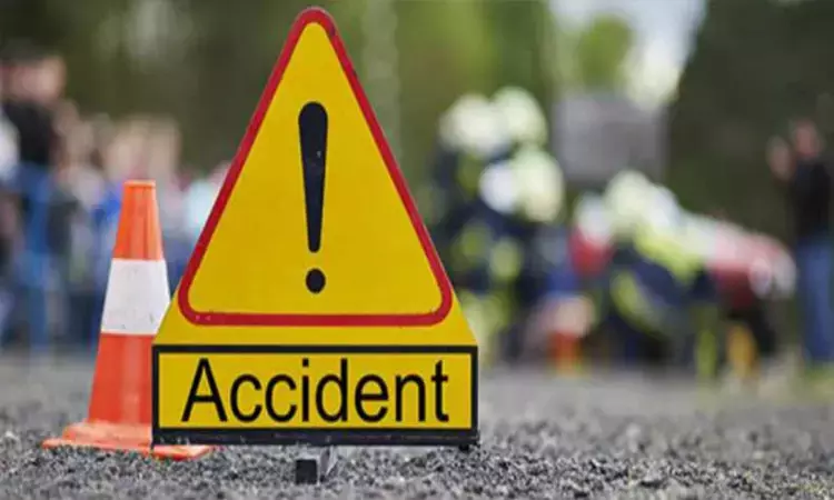 கும்பகோணம்-தஞ்சை சாலையில் சரக்கு வாகனம் மீது கார்... ... இன்றைய முக்கிய செய்திகள் சில வரிகளில்.. 08-07-2025 கும்பகோணம்-தஞ்சை சாலையில் சரக்கு வாகனம் மீது கார்... ... இன்றைய முக்கிய செய்திகள் சில வரிகளில்.. 08-07-2025