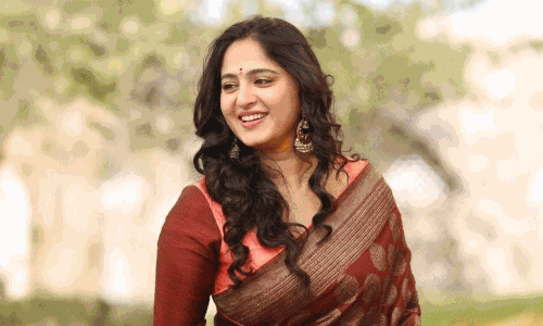 அது ஒரு அழகான நினைவு.. முதல் காதல் குறித்து மனம் திறந்த  அனுஷ்கா ஷெட்டி