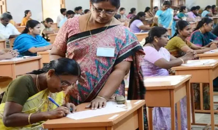 1,996 முதுநிலை ஆசிரியர் பணியிடங்களை நிரப்ப தேர்வு அறிவிப்பு