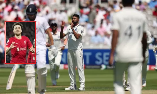 விக்கெட் வீழ்த்தி தியாகோ ஜோட்டாவுக்கு அஞ்சலி செலுத்திய முகமது சிராஜ்.. லார்ட்சில் நெகிழ்ச்சி சம்பவம்.. வீடியோ வைரல் விக்கெட் வீழ்த்தி தியாகோ ஜோட்டாவுக்கு அஞ்சலி செலுத்திய முகமது சிராஜ்.. லார்ட்சில் நெகிழ்ச்சி சம்பவம்.. வீடியோ வைரல்