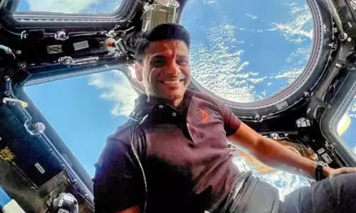நாளை மறுநாள் பூமிக்கு திரும்பும் சுபான்ஷு சுக்லா: விண்கலத்தை கலிபோர்னியாவில் தரையிறக்க திட்டம் நாளை மறுநாள் பூமிக்கு திரும்பும் சுபான்ஷு சுக்லா: விண்கலத்தை கலிபோர்னியாவில் தரையிறக்க திட்டம்
