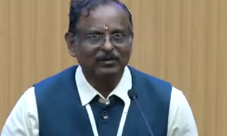 3 ஆண்டுகளில் 155 செயற்கைகோள்களை விண்ணில் ஏவ திட்டம்;  இஸ்ரோ தலைவர்