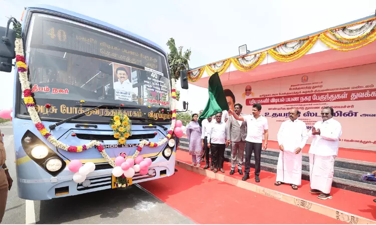 திருவண்ணாமலை: 6 புதிய புறநகர் பஸ்களை கொடியசைத்து தொடங்கி வைத்தார் உதயநிதி ஸ்டாலின் திருவண்ணாமலை: 6 புதிய புறநகர் பஸ்களை கொடியசைத்து தொடங்கி வைத்தார் உதயநிதி ஸ்டாலின்