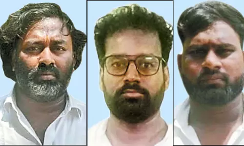 சென்னை கூவம் ஆற்றில் கிடந்த ஆந்திர இளைஞர் சடலம்: பவன் கல்யாண் கட்சி நிர்வாகி கைது- திடுக் தகவல் சென்னை கூவம் ஆற்றில் கிடந்த ஆந்திர இளைஞர் சடலம்: பவன் கல்யாண் கட்சி நிர்வாகி கைது- திடுக் தகவல்