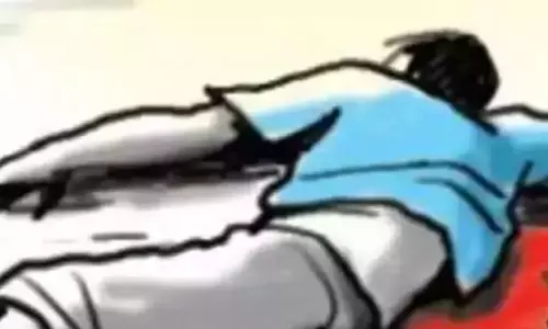 என்ஜினீயரை கொன்று நகை, பணம் கொள்ளை; தப்பி ஓடிய வேலைக்கார பெண்ணுக்கு வலைவீச்சு என்ஜினீயரை கொன்று நகை, பணம் கொள்ளை; தப்பி ஓடிய வேலைக்கார பெண்ணுக்கு வலைவீச்சு