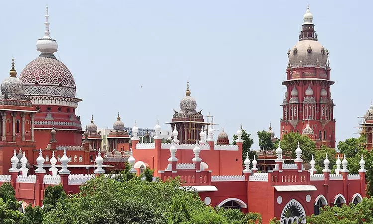 வனிதா விஜயகுமார் 1 வாரத்தில் பதிலளிக்க கோர்ட்டு உத்தரவு வனிதா விஜயகுமார் 1 வாரத்தில் பதிலளிக்க கோர்ட்டு உத்தரவு