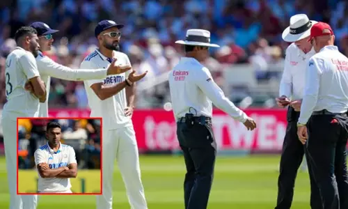 இந்தியா பந்துவீசினால் நாட் அவுட்... பேட்டிங் செய்யும்போது அவுட் - நடுவரை விமர்சித்த அஸ்வின் இந்தியா பந்துவீசினால் நாட் அவுட்... பேட்டிங் செய்யும்போது அவுட் - நடுவரை விமர்சித்த அஸ்வின்