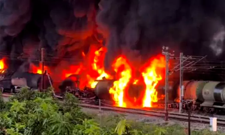 திருவள்ளூர் ரெயில் தீ விபத்து - விசாரணை தொடக்கம் ... ... இன்றைய முக்கிய செய்திகள் சில வரிகளில்.. 15-07-2025