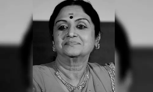 மறைந்த பழம்பெரும் நடிகை சரோஜா தேவி உடல் இன்று அடக்கம் மறைந்த பழம்பெரும் நடிகை சரோஜா தேவி உடல் இன்று அடக்கம்