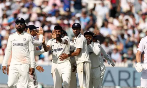4வது டெஸ்ட் போட்டி; பும்ரா, ரிஷப் பண்ட் விளையாடுவார்களா..? - சுப்மன் கில் பதில் 4வது டெஸ்ட் போட்டி; பும்ரா, ரிஷப் பண்ட் விளையாடுவார்களா..? - சுப்மன் கில் பதில்
