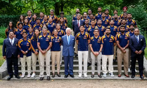 இங்கிலாந்து மன்னர் சார்லஸை சந்தித்த இந்திய கிரிக்கெட் அணி
