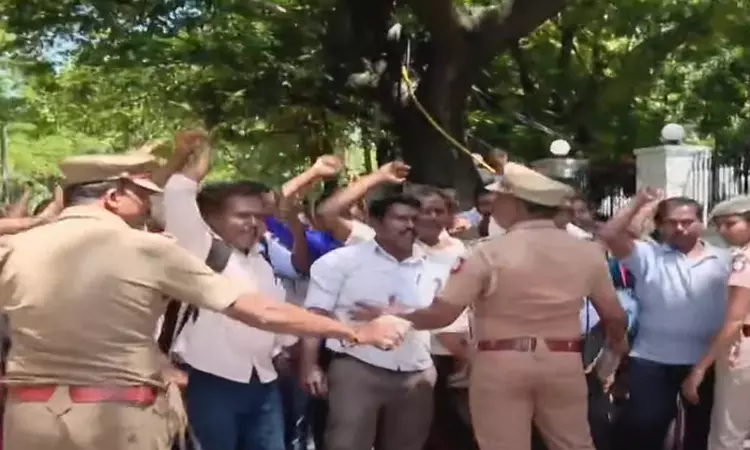 சென்னை டிபிஐ வளாகத்தில் பகுதிநேர ஆசிரியர்கள் தொடர் போராட்டம் - கைது