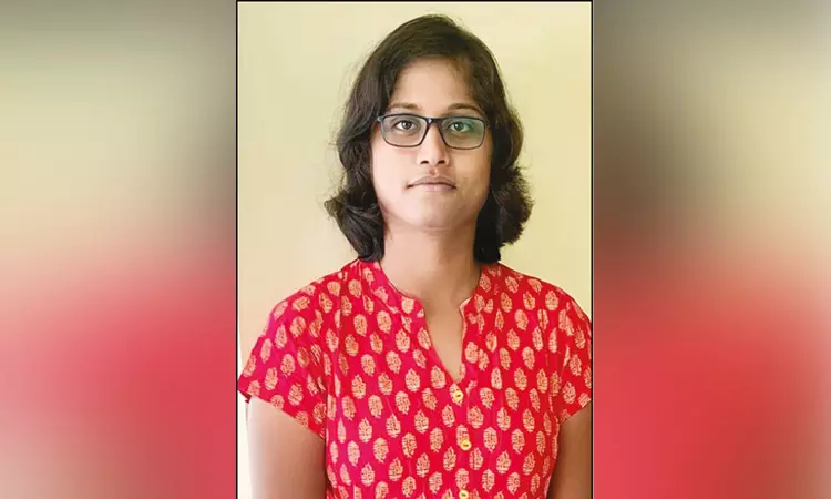 வங்கி அதிகாரியை ஏமாற்றி திருமணம்: போலி உதவி கலெக்டர் குறித்து பரபரப்பு தகவல்கள்