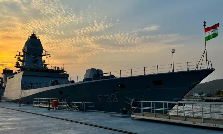 கடற்படைக்கு சொந்தமான ஐ.என்.எஸ் நீலகிரி கப்பல் முதல் முறையாக சென்னை வருகை