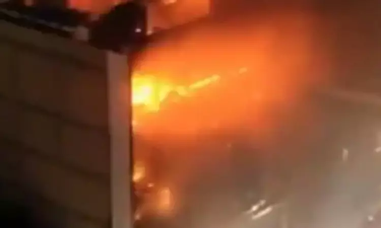 ஈராக்; வணிக வளாகத்தில் பயங்கர தீ விபத்து:  60 பேர் பலி, பலர் காயம்