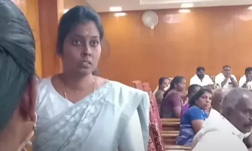 நம்பிக்கையில்லா தீர்மானம் மீதான வாக்கெடுப்பு: சங்கரன்கோவில் நகர்மன்றத் தலைவர் தோல்வி நம்பிக்கையில்லா தீர்மானம் மீதான வாக்கெடுப்பு: சங்கரன்கோவில் நகர்மன்றத் தலைவர் தோல்வி