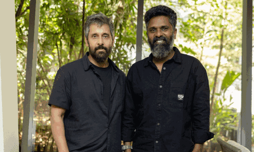 விக்ரமின் 64-வது படத்தை இயக்கும் மெய்யழகன் பட இயக்குனர் விக்ரமின் 64-வது படத்தை இயக்கும் மெய்யழகன் பட இயக்குனர்