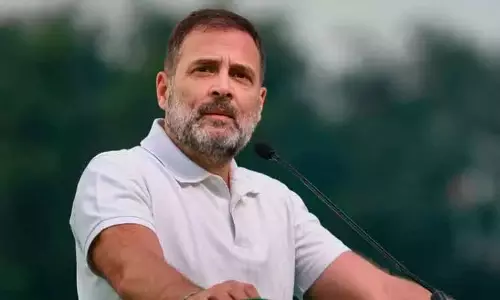 ராகுல் காந்தி ஊழல் பற்றி பேசுவது, திருடன் காவலாளி வேடம் அணிவது போன்றது - பா.ஜ.க. விமர்சனம்