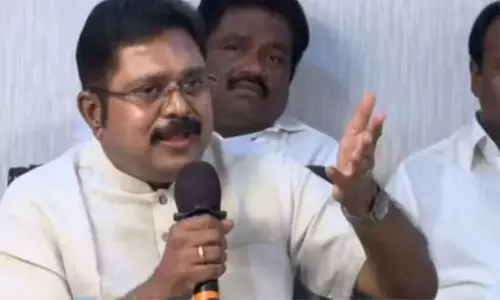 பணிநிரந்தரம் கோரி போராடிய பகுதிநேர ஆசிரியர்கள் கைது - டி.டி.வி. தினகரன் கண்டனம் பணிநிரந்தரம் கோரி போராடிய பகுதிநேர ஆசிரியர்கள் கைது - டி.டி.வி. தினகரன் கண்டனம்