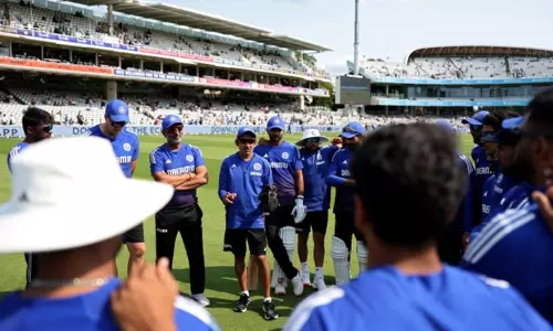 இங்கிலாந்துக்கு எதிரான 4-வது டெஸ்ட்: பயிற்சியின்போது இந்திய வீரருக்கு காயம் இங்கிலாந்துக்கு எதிரான 4-வது டெஸ்ட்: பயிற்சியின்போது இந்திய வீரருக்கு காயம்