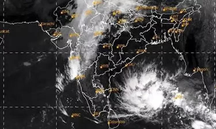வங்கக்கடலில் 24-ம் தேதி புயல் சின்னம் உருவாகிறது - வானிலை ஆய்வு மையம் தகவல்