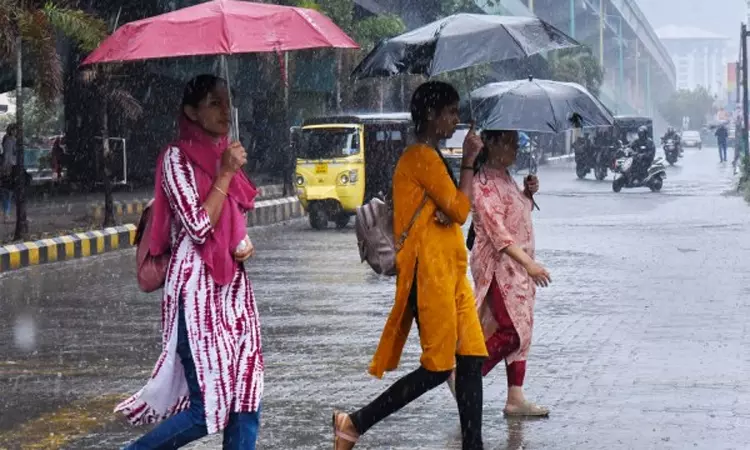 கேரளாவில் பருவமழை தீவிரம்: 5 மாவட்டங்களுக்கு ரெட் அலர்ட்