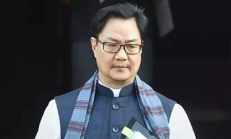 ராகுல் காந்தி மேலும் முதிர்ச்சியுடன், பிரதமர் மோடிக்கு இணையாக இருக்க வேண்டும் - கிரண் ரிஜிஜு