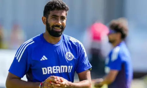 நாட்டுக்காக விளையாடுவது முக்கியம் - பும்ராவை விமர்சித்த இந்திய முன்னாள் வீரர் நாட்டுக்காக விளையாடுவது முக்கியம் - பும்ராவை விமர்சித்த இந்திய முன்னாள் வீரர்