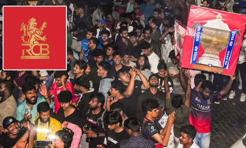 ஆர்சிபி வெற்றிவிழா கூட்டநெரிசலில் சிக்கி 11 பேர் பலியான வழக்கு: விசாரணை அறிக்கை முழு விவரம் ஆர்சிபி வெற்றிவிழா கூட்டநெரிசலில் சிக்கி 11 பேர் பலியான வழக்கு: விசாரணை அறிக்கை முழு விவரம்