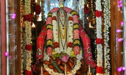 அய்யா வைகுண்டர் அவதாரப்பதியில் 193-வது ஆடித் திருவிழா - கொடியேற்றத்துடன் தொடக்கம் அய்யா வைகுண்டர் அவதாரப்பதியில் 193-வது ஆடித் திருவிழா - கொடியேற்றத்துடன் தொடக்கம்