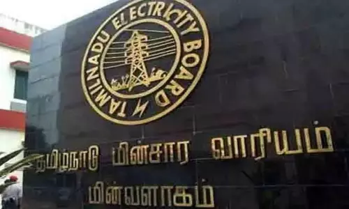 மின்கம்பங்களில் விளம்பர பதாகைகள் கட்டினால் சட்ட நடவடிக்கை: கல்லிடைக்குறிச்சி செயற்பொறியாளர் எச்சரிக்கை