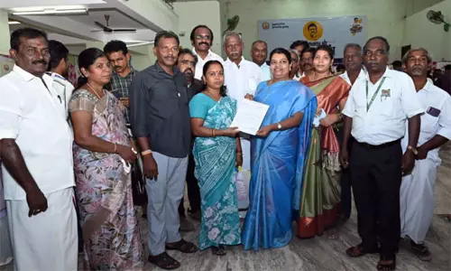உங்களுடன் ஸ்டாலின் திட்ட முகாம்: அமைச்சர் கீதா ஜீவன் ஆய்வு உங்களுடன் ஸ்டாலின் திட்ட முகாம்: அமைச்சர் கீதா ஜீவன் ஆய்வு