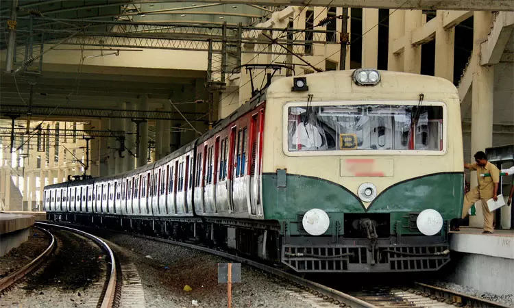 85 சதவீத பணிகள் நிறைவு: வேளச்சேரி-பரங்கிமலை பறக்கும் ரெயில் சேவை நவம்பர் மாதம் இயக்கம்