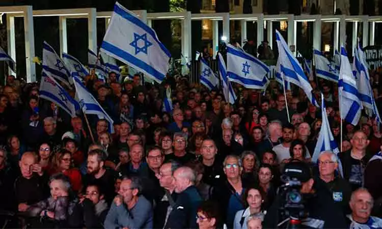 பணய கைதிகளை விடுவிக்க கோரி இஸ்ரேலில் மக்கள் ஆர்ப்பாட்டம்